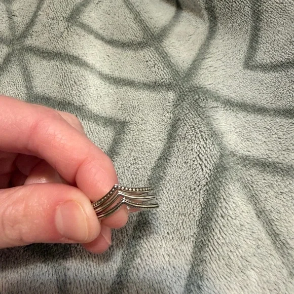 James Avery Chevron Ring Set in Sterling Silver - Picture 2 of 3